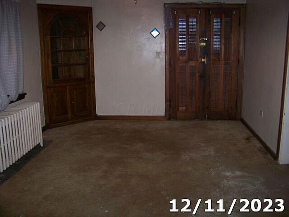 4th image of 117 Rowland Ave