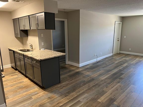 5th image of 208 Red Cedar Place #202