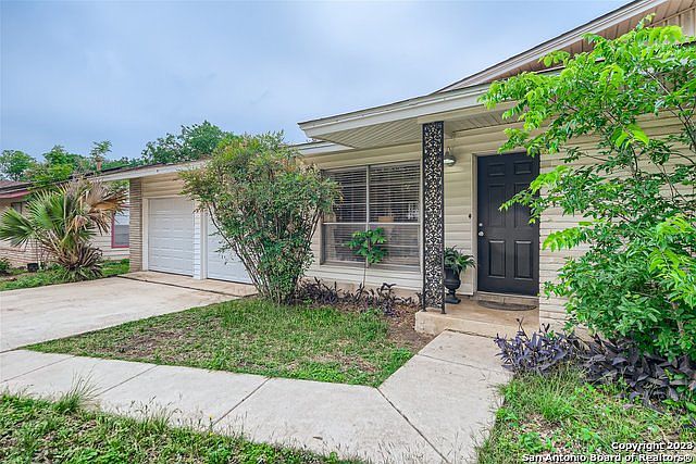 1st image of 6119 THUNDER DR