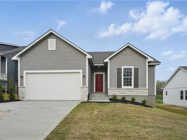 2433 NW Sunnyvale Ct, Blue Springs, MO 64015