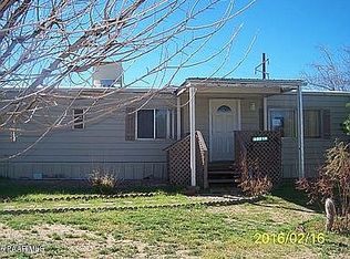 20519 E Emerald Dr, Black Canyon City, AZ 85324