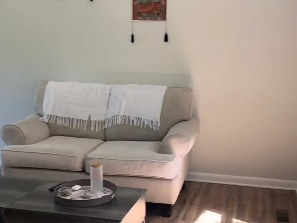 211 Marilyn Dr