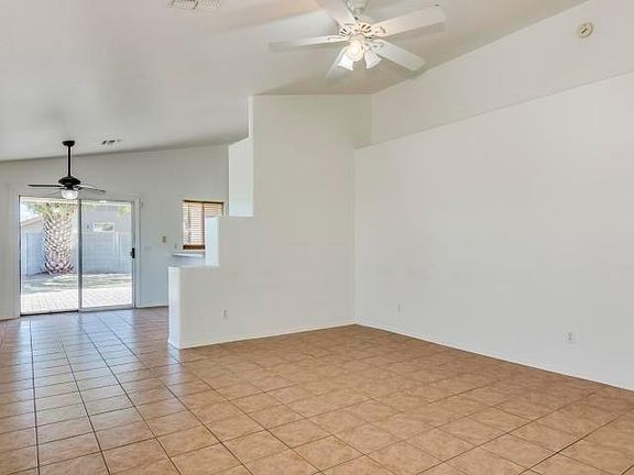 4th image of 7627 W Foothill Dr