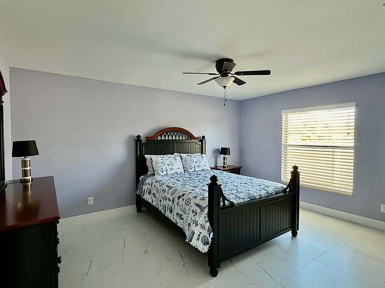 2730 SW 24th Ave — Photo 27