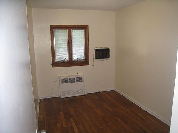 5th image of 4915 Ditmars Blvd #1