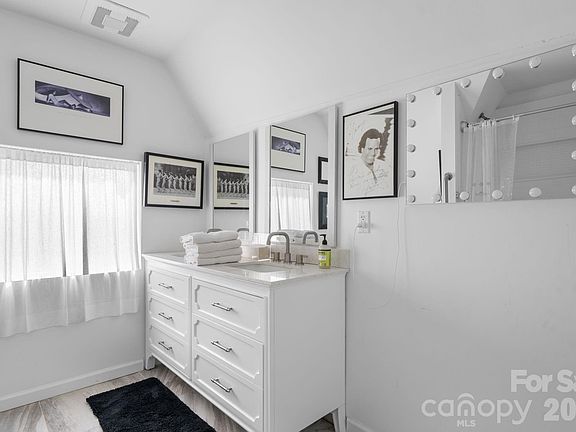 30th image of this home