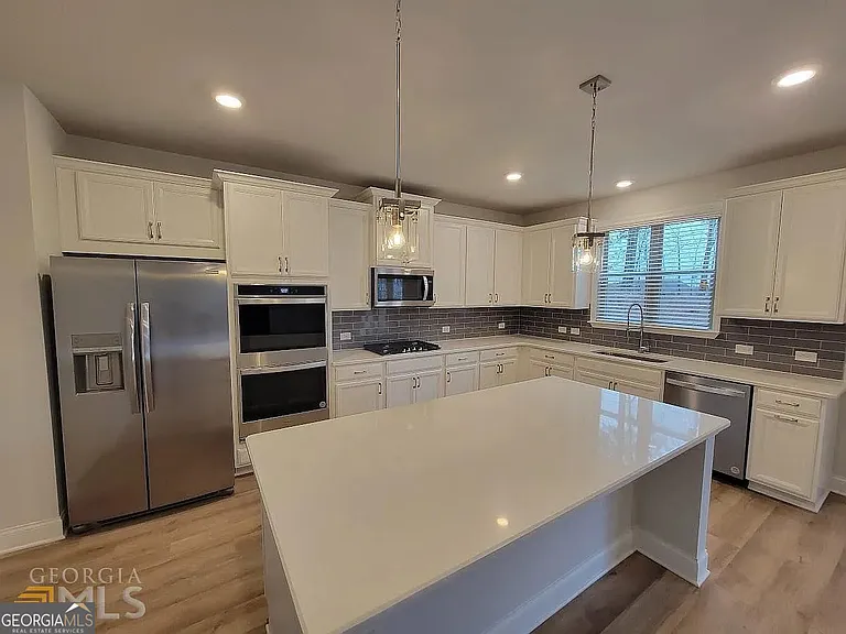 604 Cunninghame Ct — Photo 5