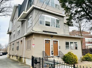 118 Vine St, Hartford, CT 06112