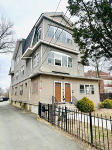 118 Vine St, Hartford, CT, 06112