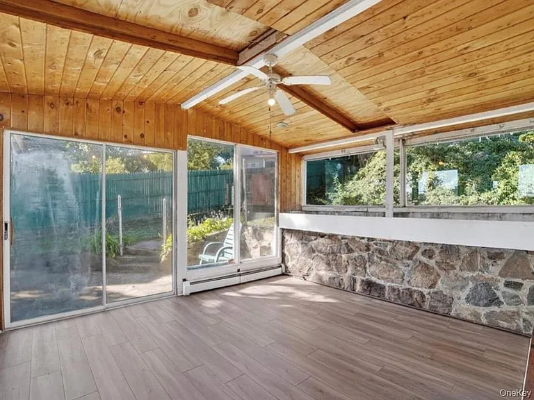 23 Mansion Ave #2 — Photo 15