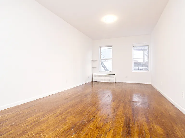 1562 3rd Ave #3 — Photo 1