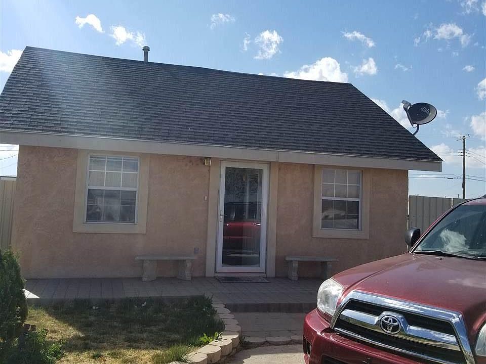 1st image of 420 N Oak St