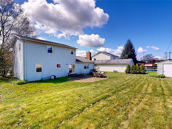 3rd image of 4836 King Arthur Dr