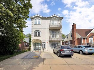 6949 185th St APT 2A, Flushing, NY 11365