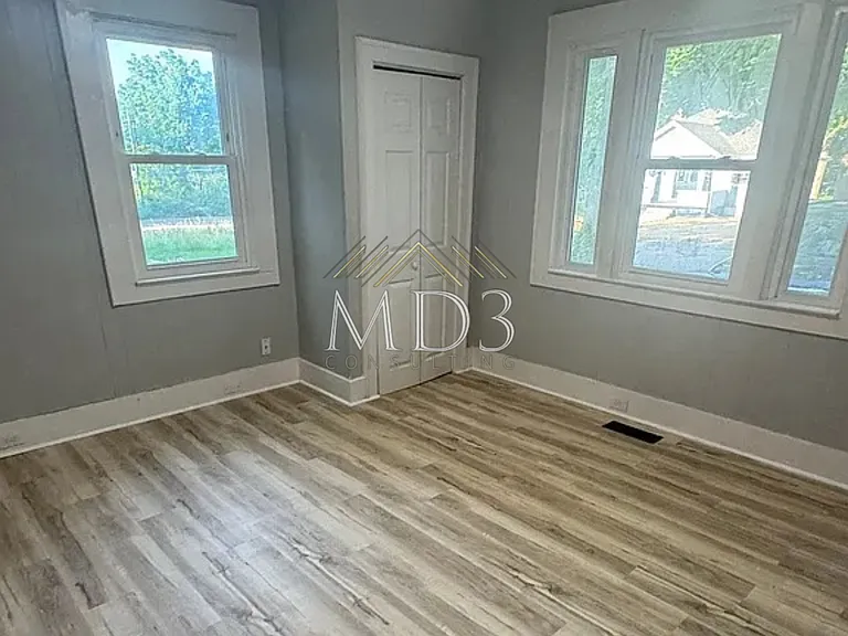 45 Beacon Ave — Photo 14