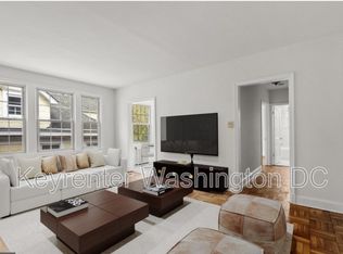 4491 Macarthur Blvd NW APT 303, Washington, DC