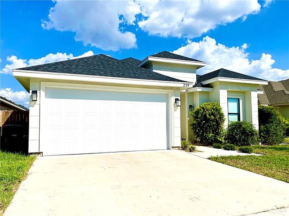3rd image of 219 Paxton Dr