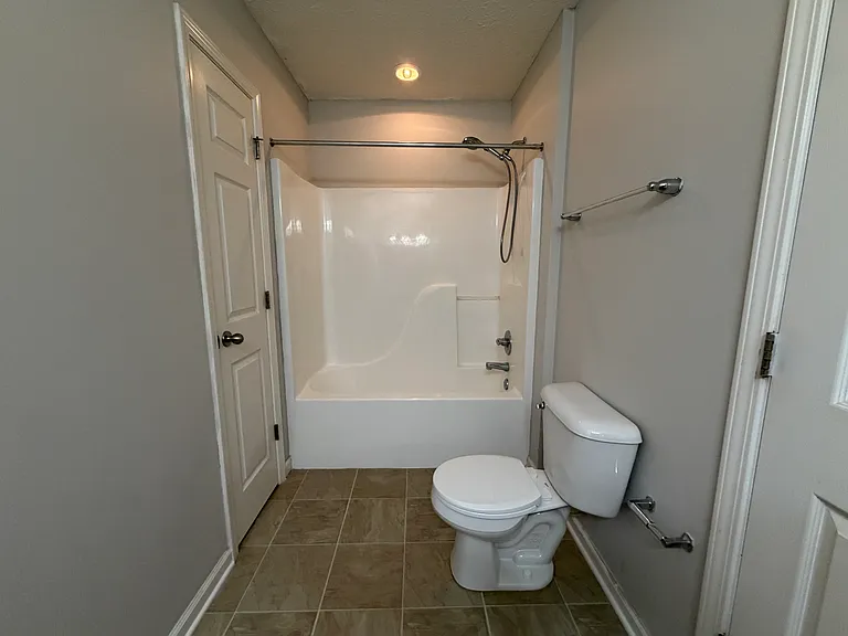 2537 Thorney Wood Ln — Photo 32