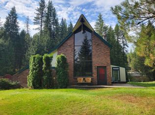 402 Lily Pond Ln, Newport, WA 99156