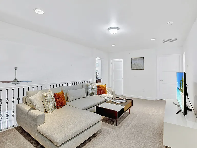 9 Gibson Ct — Photo 8