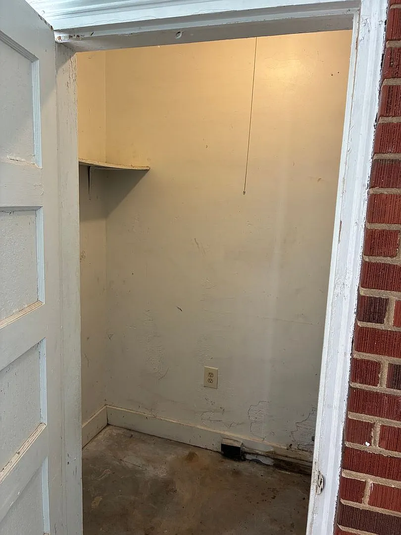 4000-4004 Winfield Duplex — Photo 2