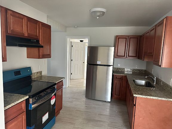 2nd image of 1615 Norman Dr