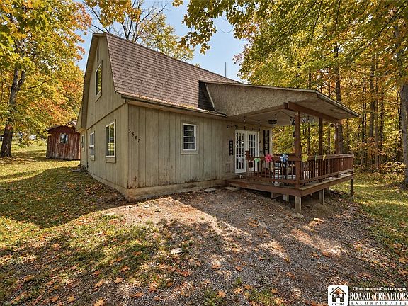 2nd image of 3547 Moon Rd