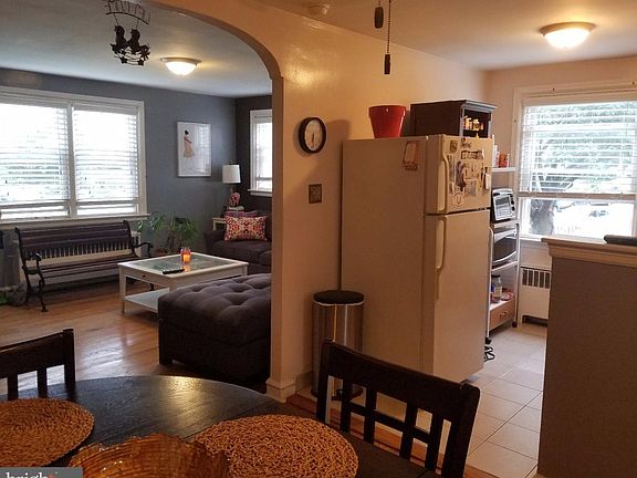 5th image of 1841 Oakmont St
