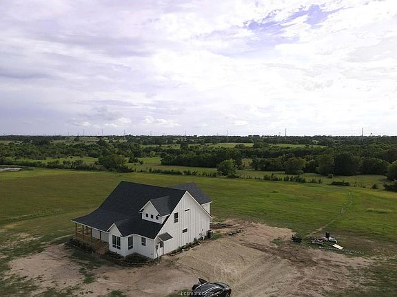 4th image of 4655 County Road 220