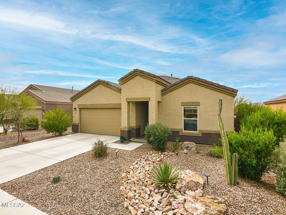 1st image of 11633 W Tom Henry Way