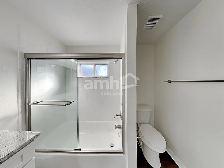 2273 Heathwood Cir — Photo 12