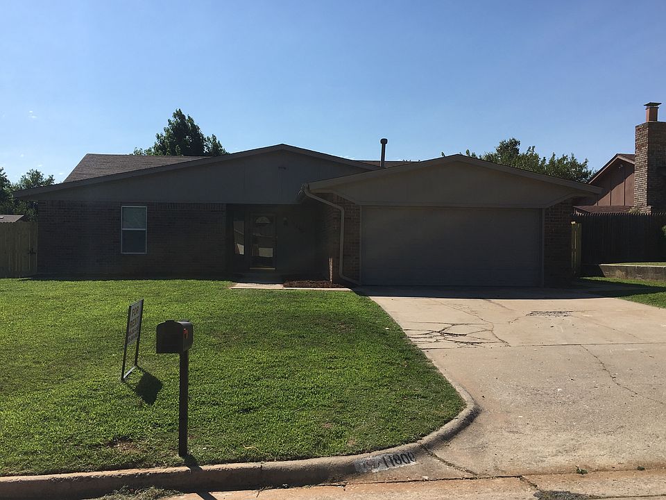 1st image of 11808 Larkdale Dr