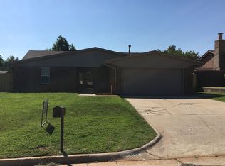 11808 Larkdale Dr, Yukon, OK 73099