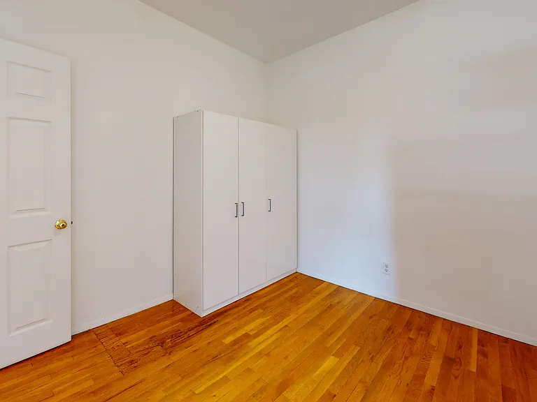 237 E 5th St #11 — Photo 6