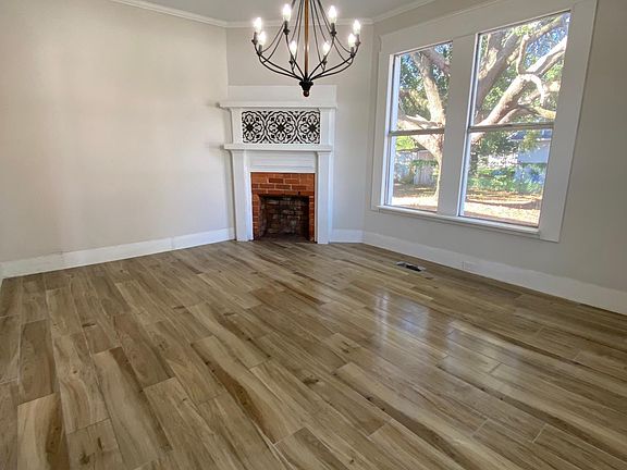 Downstairs unit 1 living room