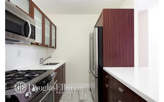 Rented by Douglas Elliman | media 24