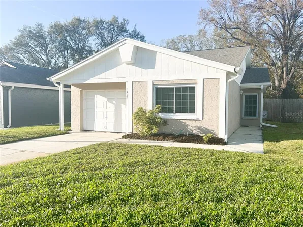 1317 Bramblewood Dr, Lakeland, FL 33811