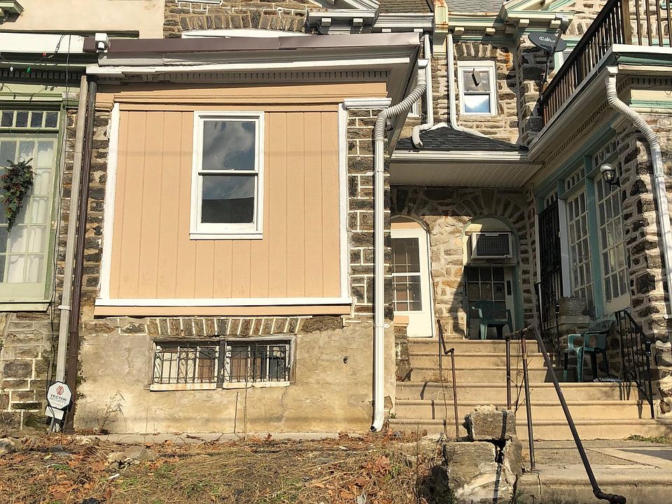 1st image of 4955 Pine St #1ST