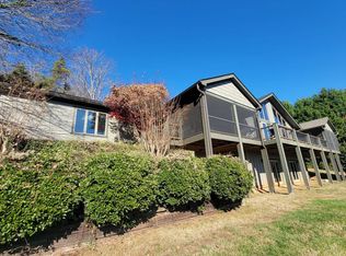 139 Ashe Branch Cir, Hayesville, NC 28904