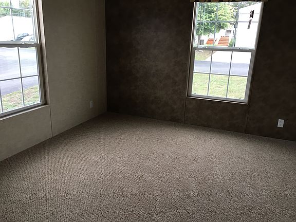 4th image of 26 Eagle Creek Dr