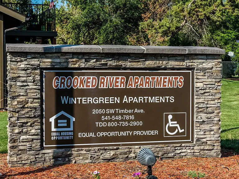2050 SW Timber Ave — Photo 9