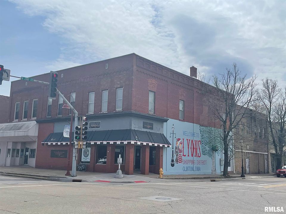 2nd image of 121-123 Main Ave