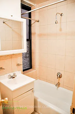 Rented by Bohemia Realty Group | media 10