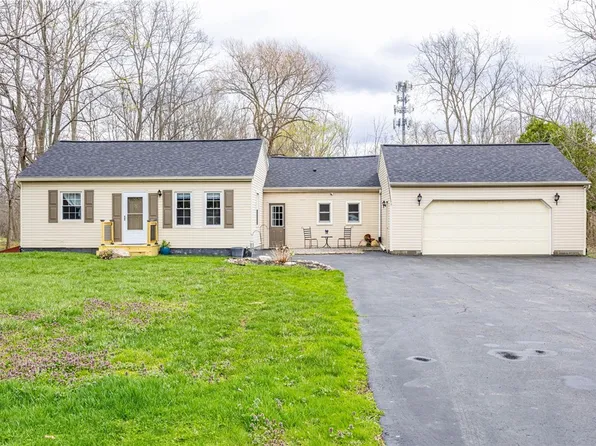 1458 Manitou Rd, Hilton, NY 14468