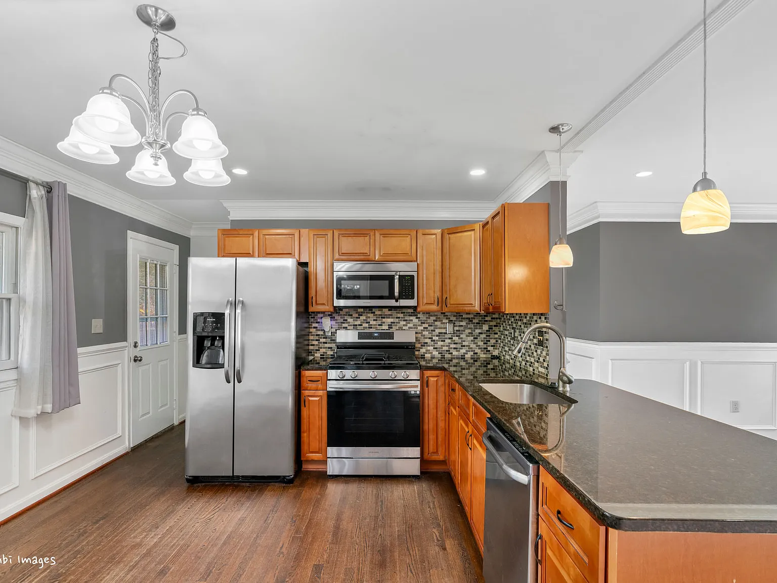 3 bed, 1850 sqft, $2,850 — Photo 4