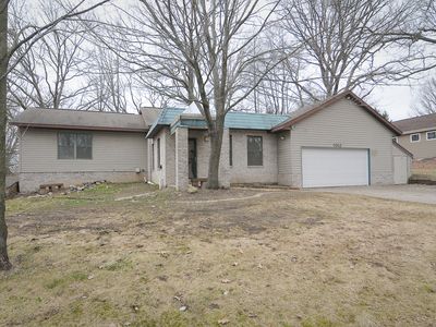 1012 Warbler Ln, Cadillac, MI, 49601
