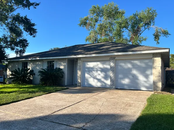 17103 Coopers Draw Ln, Friendswood, TX 77546