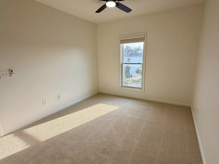 10639 Meeting St #304 — Photo 12