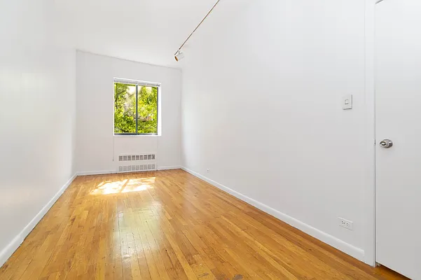 Rented by Keller Williams NYC | media 11