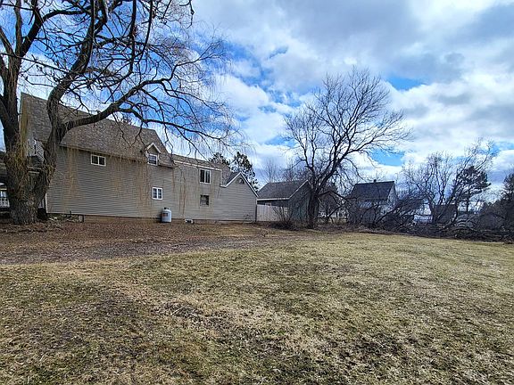 4th image of 149 Military Street